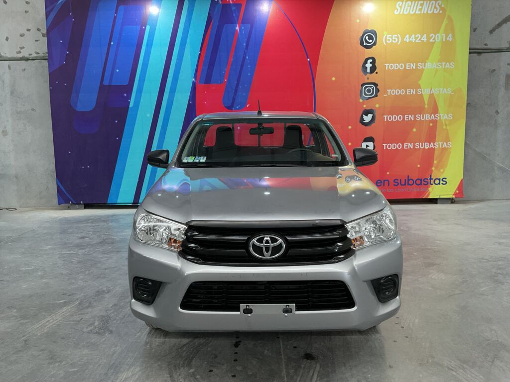 Toyota Hilux 2019 2p Cabina Sencilla L4/2.7 Man 2019 Toyota Hilux Venta Exteriores 2