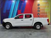 Nissan NP300 Doble Cabina 2020 4p SE L4/2.5 Man A/A Paq. Seg 2020 Nissan NP300 Frontier Venta Exteriores 4