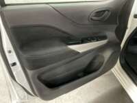 Nissan NP300 Doble Cabina 2020 4p SE L4/2.5 Man A/A Paq. Seg 2020 Nissan NP300 Frontier Venta Interiores 12