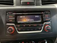Nissan NP300 Doble Cabina 2020 4p SE L4/2.5 Man A/A Paq. Seg 2020 Nissan NP300 Frontier Venta Interiores 6