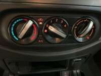 Nissan NP300 Doble Cabina 2020 4p SE L4/2.5 Man A/A Paq. Seg 2020 Nissan NP300 Frontier Venta Interiores 7