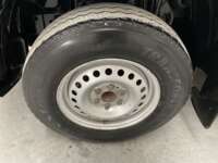 Nissan NP300 Doble Cabina 2020 4p SE L4/2.5 Man A/A Paq. Seg 2020 Nissan NP300 Frontier Venta Llantas 1