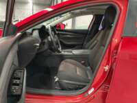 Mazda 3 2021 4p Sedán i Sport L4/2.5 Skyactive-Drive 2021 Mazda 3 Venta Interiores 18