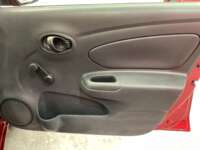 Nissan Versa 2019 4p Drive L4/1.6 Man 2019 Nissan Versa Venta Interiores 13