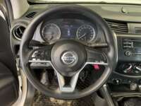 Nissan NP300 Frontier 2021 4p Diesel L4/2.5/T 4X4 Man Línea Nueva 2021 Nissan NP300 Frontier Venta Interiores 1