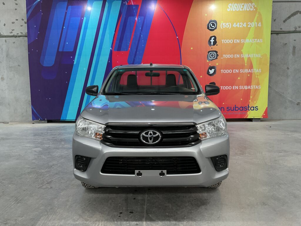 Toyota Hilux 2019 2p Cabina Sencilla L4/2.7 Man 2019 Toyota Hilux Venta Exteriores 2