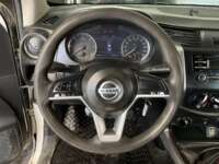 Nissan NP300 Frontier 2021 4p Diesel L4/2.5/T 4X4 Man Línea Nueva 2021 Nissan NP300 Frontier Venta Interiores 1