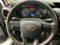 Toyota Hilux 2019 2p Cabina Sencilla L4/2.7 Man 2019 Toyota Hilux Venta Interiores 1