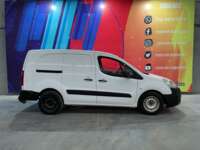 Peugeot Partner 2019 5p L4/1.6/T Diesel Man       2019 Peugeot Partner Venta Exteriores 8