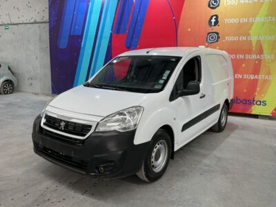 Peugeot Partner 2019 5p L4/1.6/T Diesel Man      