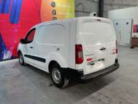 Peugeot Partner 2019 5p L4/1.6/T Diesel Man       2019 Peugeot Partner Venta Exteriores 5
