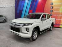Mitsubishi L200 2022 4p GLX Doble L4/2.4/T Diesel Man 4x4 2022 Mitsubishi L200 Venta Exteriores 1