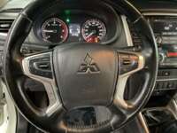 Mitsubishi L200 2022 4p GLX Doble L4/2.4/T Diesel Man 4x4 2022 Mitsubishi L200 Venta Interiores 1