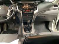 Mitsubishi L200 2022 4p GLX Doble L4/2.4/T Diesel Man 4x4 2022 Mitsubishi L200 Venta Interiores 4
