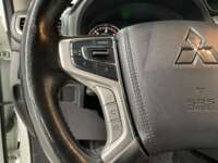 Mitsubishi L200 2022 4p GLX Doble L4/2.4/T Diesel Man 4x4 2022 Mitsubishi L200 Venta Interiores 5