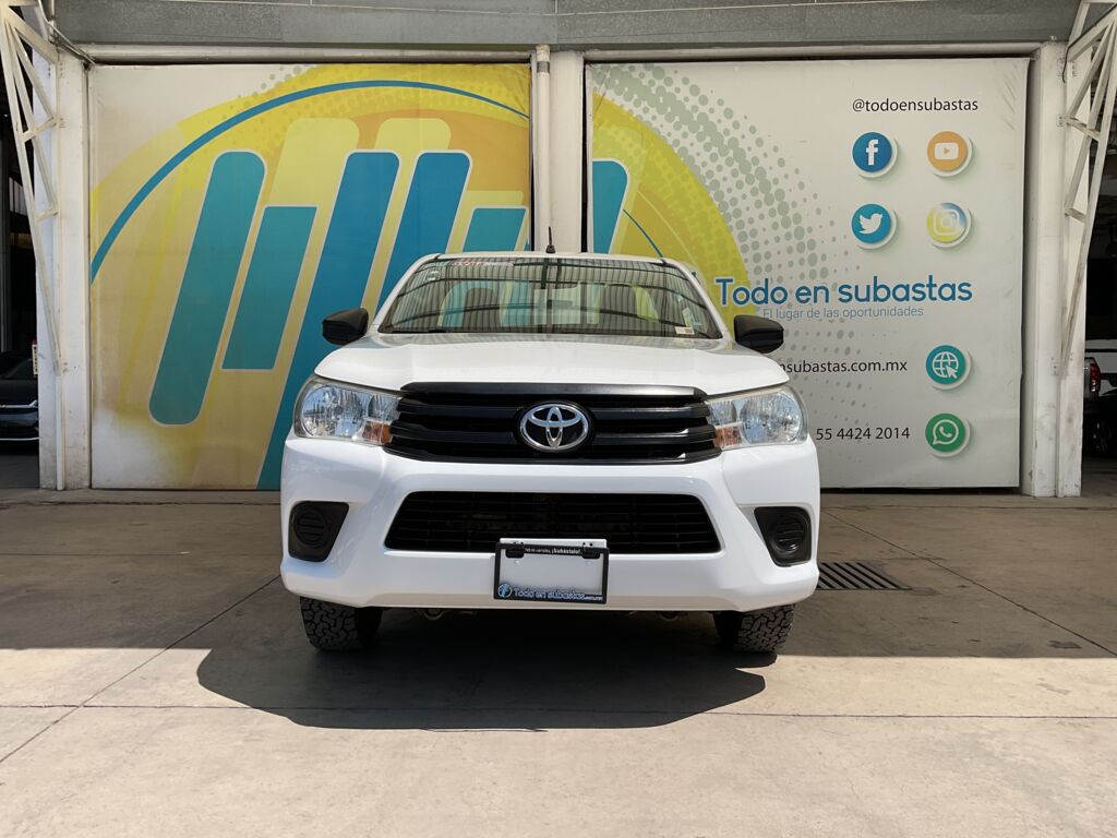 Toyota Hilux 2020 2p Cabina Sencilla L4/2.7 Man 2020 Toyota Hilux Venta Exteriores 2