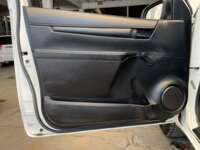 Toyota Hilux 2020 2p Cabina Sencilla L4/2.7 Man 2020 Toyota Hilux Venta Interiores 14