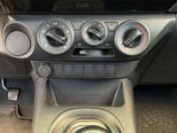 Toyota Hilux 2020 2p Cabina Sencilla L4/2.7 Man 2020 Toyota Hilux Venta Interiores 7