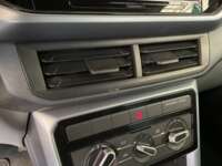 Volkswagen T-Cross 2023 5p Trendline L4/1.6 Tiptronic 2023 Volkswagen T-Cross Venta Interiores 10