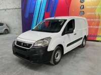 Peugeot Partner 2019 5p L4/1.6/T Diesel Man       2019 Peugeot Partner Venta Exteriores 1