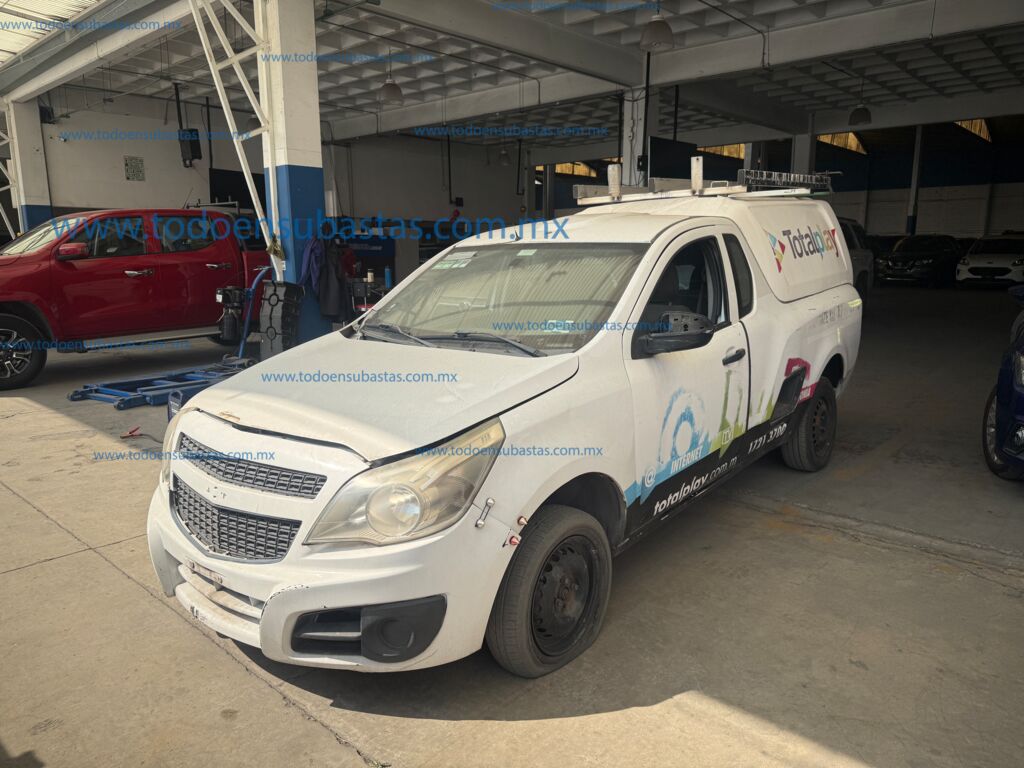 Chevrolet Tornado 2016 2p LS L4/1.8 Man IMG_2427