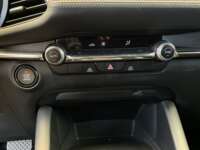 Mazda 3 2019 4p Sedán i L4/2.5 Skyactiv-Drive 2019 Mazda 3 Venta Interiores 11