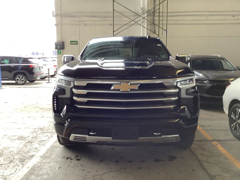 Chevrolet Cheyenne 2023 High Country, V8, 6.2L, Doble Cabina, Aut  2023 Chevrolet Cheyenne Venta Exteriores 2