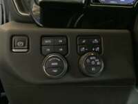 Chevrolet Cheyenne 2023 High Country, V8, 6.2L, Doble Cabina, Aut  2023 Chevrolet Cheyenne Venta Interiores 4