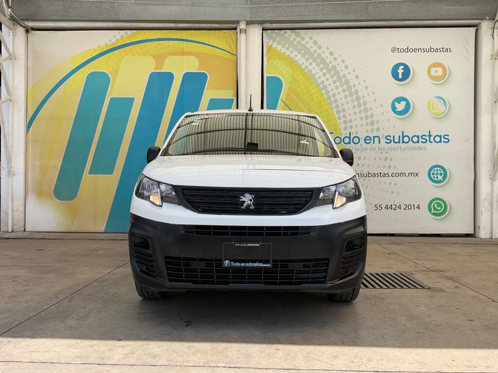 Peugeot Partner 2022 5p L4/1.6/T Diesel/Man Maxi 2022 Peugeot Partner Venta Exteriores 2