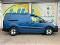 Peugeot Partner 2019 5p L4/1.6/T Diesel Man       2019 Peugeot Partner Venta Exteriores 4