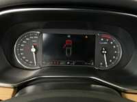 MG RX8 2022 5p Elegance L4/2.0/T Aut 2022 MG RX8 Venta Interiores 2