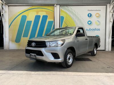Toyota Hilux 2017 2p Cabina Sencilla L4/2.7 Man