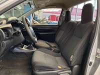Toyota Hilux 2017 2p Cabina Sencilla L4/2.7 Man 2017 Toyota Hilux Venta Interiores 14