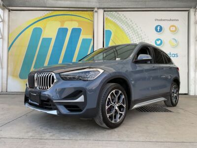 BMW X1 2022 5p sDrive 20i X Line L4/2.0/T Aut