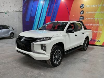 Mitsubishi L200 2023 