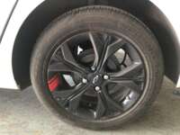 Chevrolet Onix 2024 4p Premier Redline L3/1.0/T Aut 2024 Chevrolet Onix Ingreso Llantas 6