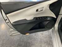 Toyota Prius 2017 5p Base Hibrido L4/1.8 Aut 2017 Toyota Prius Venta Interiores 15