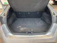 Toyota Prius 2017 5p Base Híbrido L4/1.8 Aut  2017 Toyota Prius Venta Cajuela 1