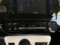 Toyota Prius 2017 5p Base Híbrido L4/1.8 Aut  2017 Toyota Prius Venta Interiores 11