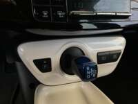 Toyota Prius 2017 5p Base Híbrido L4/1.8 Aut  2017 Toyota Prius Venta Interiores 12