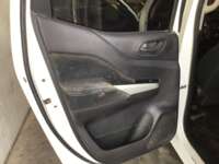 Nissan NP300 Doble Cabina 2020 4p SE L4/2.5 Man A/A Paq. Seg 2020 Nissan NP300 Doble Cabina Venta Interiores 16