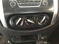 Nissan NP300 Doble Cabina 2020 4p SE L4/2.5 Man A/A Paq. Seg 2020 Nissan NP300 Doble Cabina Venta Interiores 4