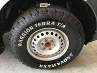 Nissan NP300 Doble Cabina 2020 4p SE L4/2.5 Man A/A Paq. Seg 2020 Nissan NP300 Doble Cabina Venta Llantas 1