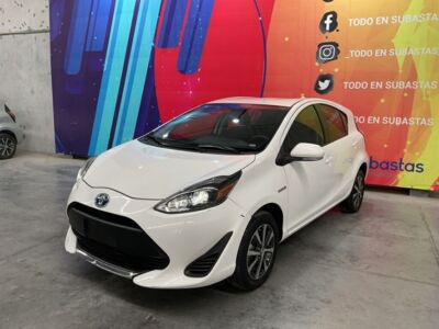 Toyota Prius 2020 5p C Híbrido L4/1.5 CVT