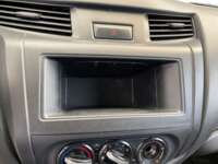 Nissan NP300 Estacas 2020 2p L4/2.5 Man 2020 Nissan NP300 Estacas Venta Interiores 6