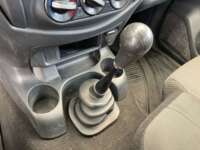 Nissan NP300 Estacas 2020 2p L4/2.5 Man 2020 Nissan NP300 Estacas Venta Interiores 8