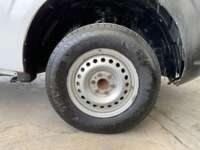Nissan NP300 Estacas 2020 2p L4/2.5 Man 2020 Nissan NP300 Estacas Venta Llantas 10