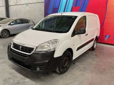 Peugeot Partner 2019 5p L4/1.6/T Diesel Man      