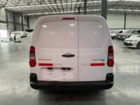 Peugeot Partner 2019 5p L4/1.6/T Diesel Man       2019 Peugeot Partner Venta Exteriores 6