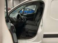 Peugeot Partner 2019 5p L4/1.6/T Diesel Man       2019 Peugeot Partner Venta Interiores 11